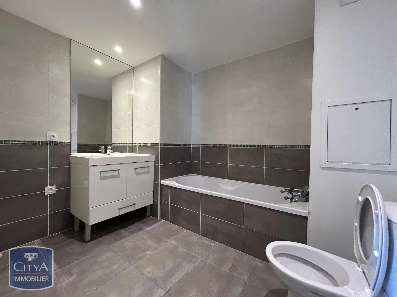 Photo 2 appartement Bron
