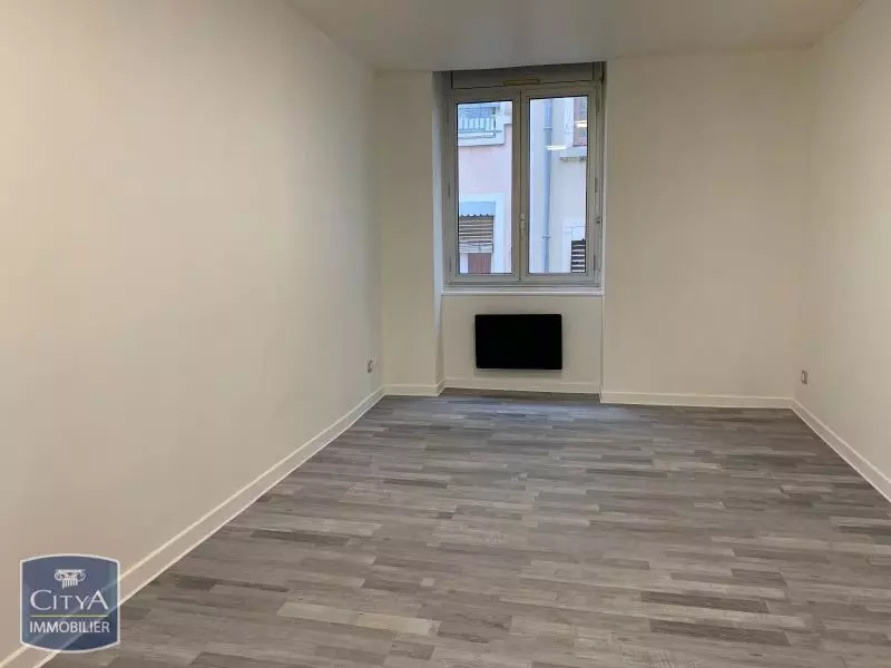 Illustration pour Appartement 1 pièce 24m² Photo Appartement 1 pièce 24m²