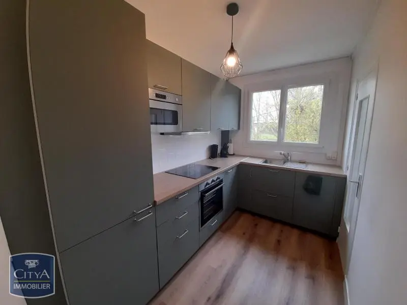 Photo 3 Appartement 4 pièces 9.21m²