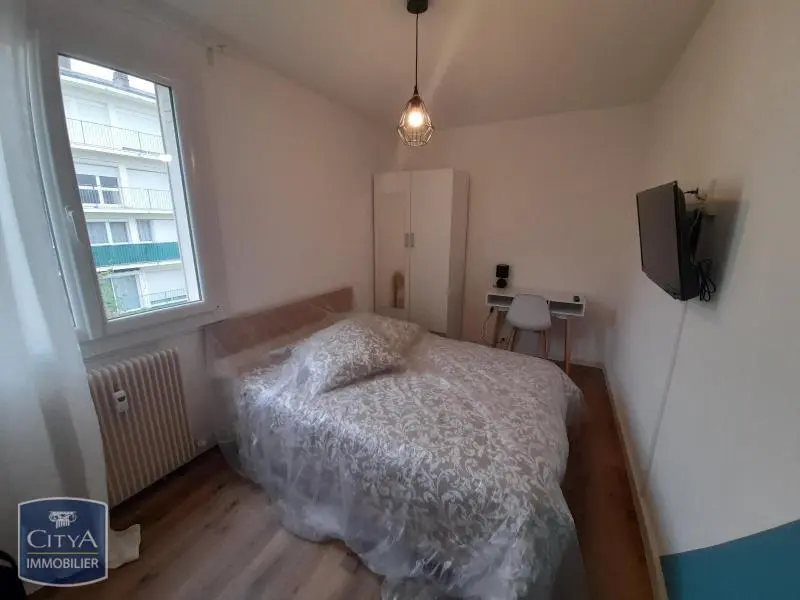 Photo 1 Appartement 4 pièces 9.93m²