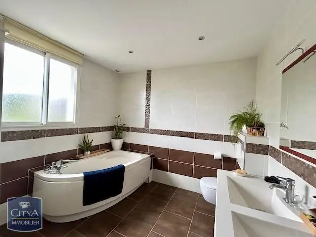 Photo 8 Maison 4 pièces 140.65m²