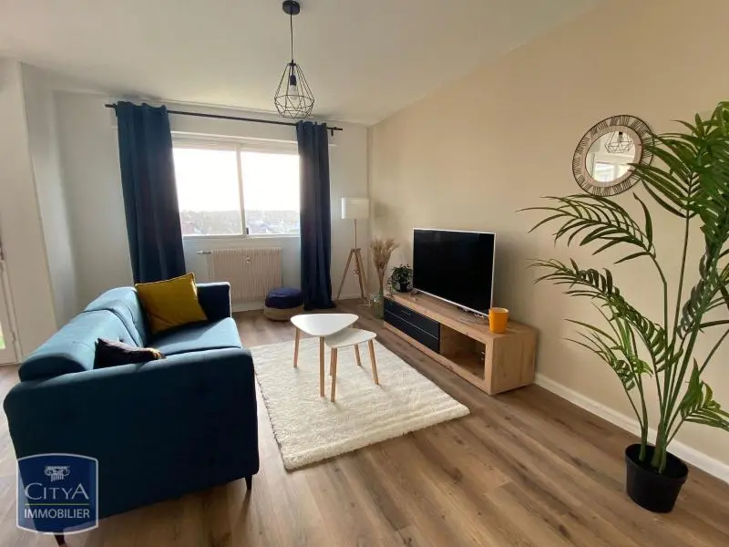 Photo 2 Appartement 4 pièces 9.93m²