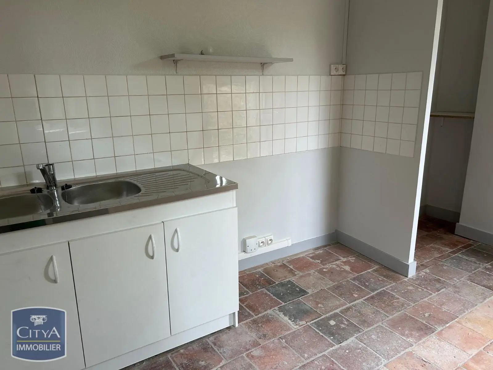 Photo 2 Appartement 1 pièce 29.76m²