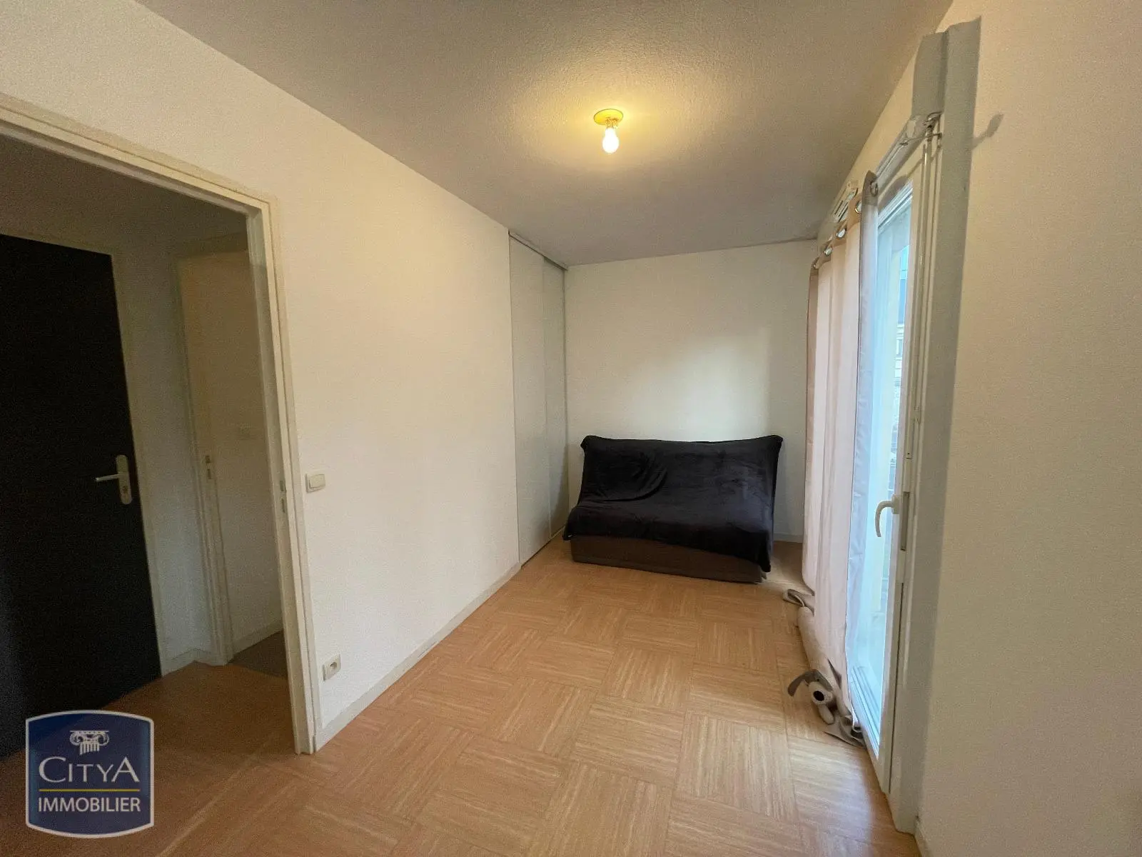 Photo 1 Appartement 1 pièce 23.05m²
