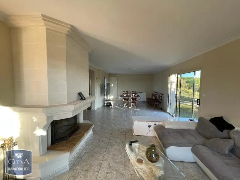 Photo 1 Maison 5 pièces 167.73m²