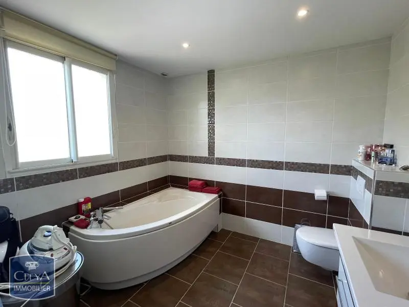 Photo 9 Maison 4 pièces 140.65m²