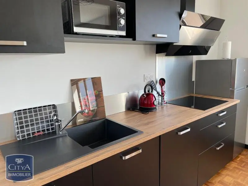 Photo 5 Appartement 6 pièces 13.7m²