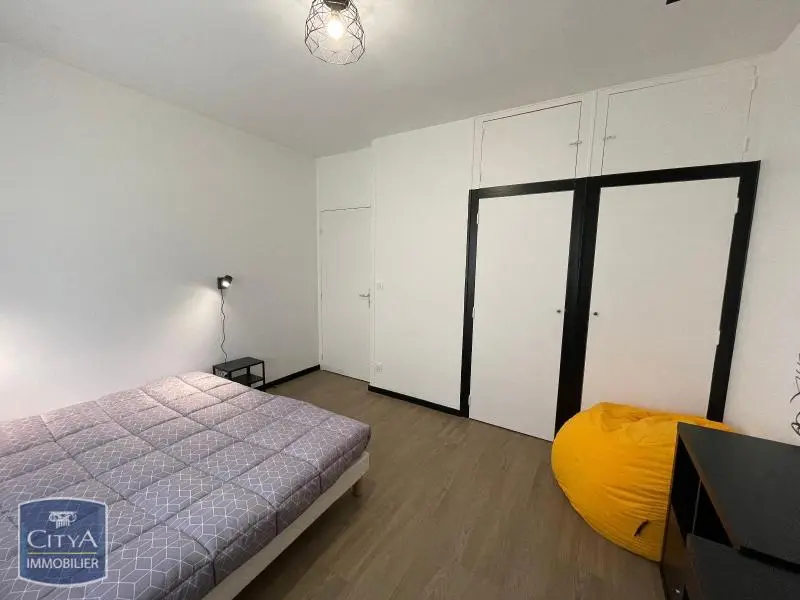 Photo 7 Appartement 6 pièces 13.99m²