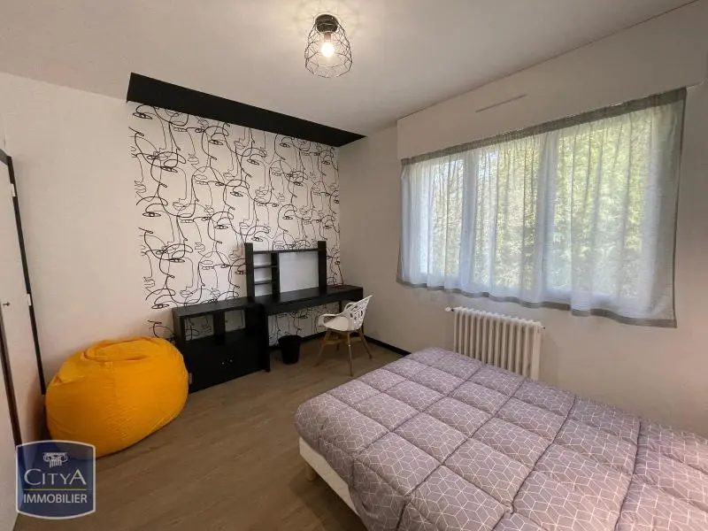 Photo 8 Appartement 6 pièces 13.99m²