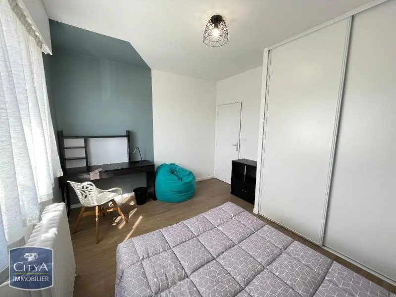Photo 11 Appartement 6 pièces 13.7m²
