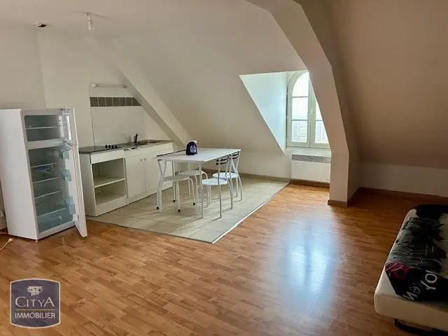 Photo 1 Appartement 1 pièce 33m²