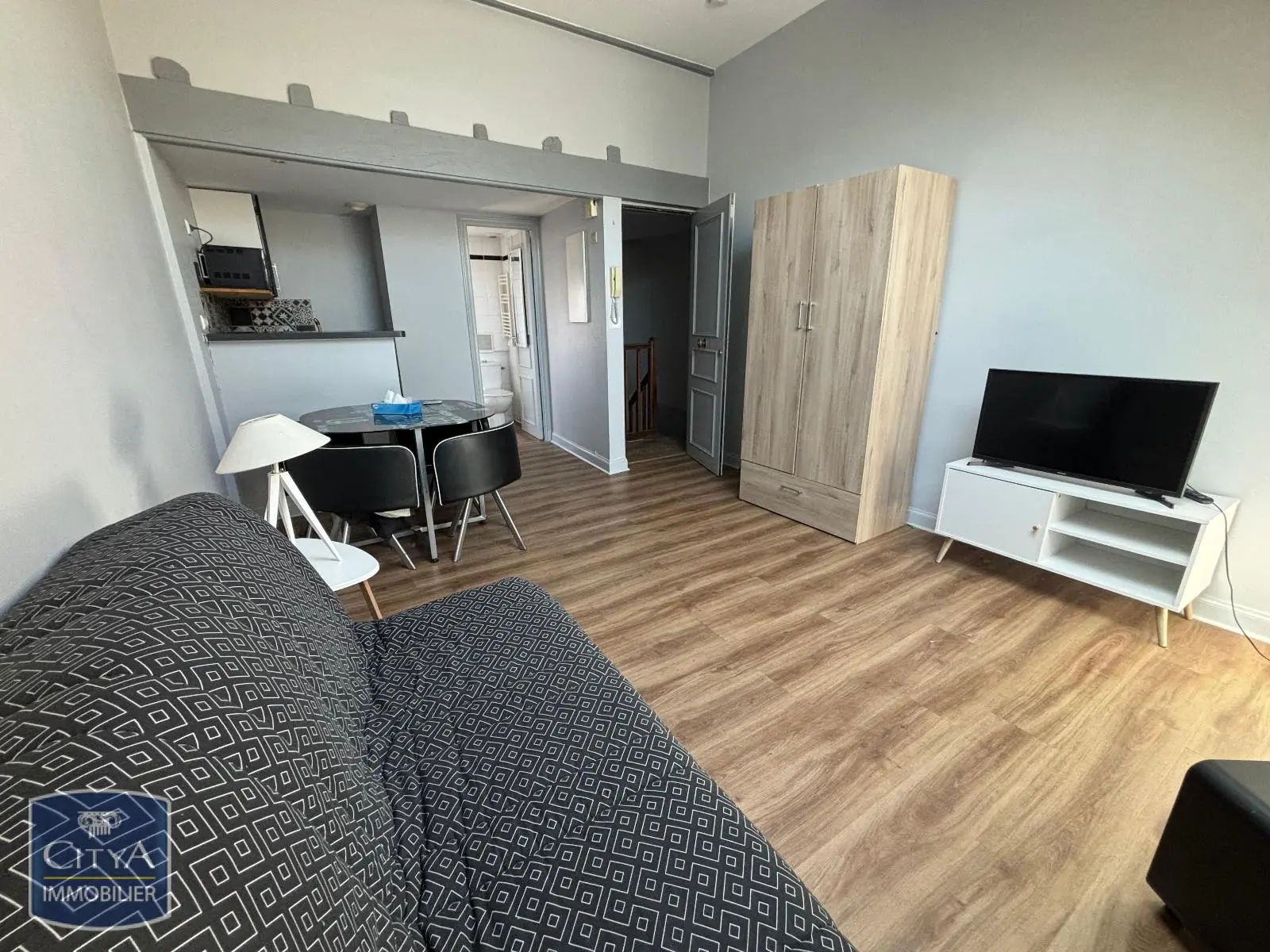 Photo 1 Appartement 1 pièce 18.55m²
