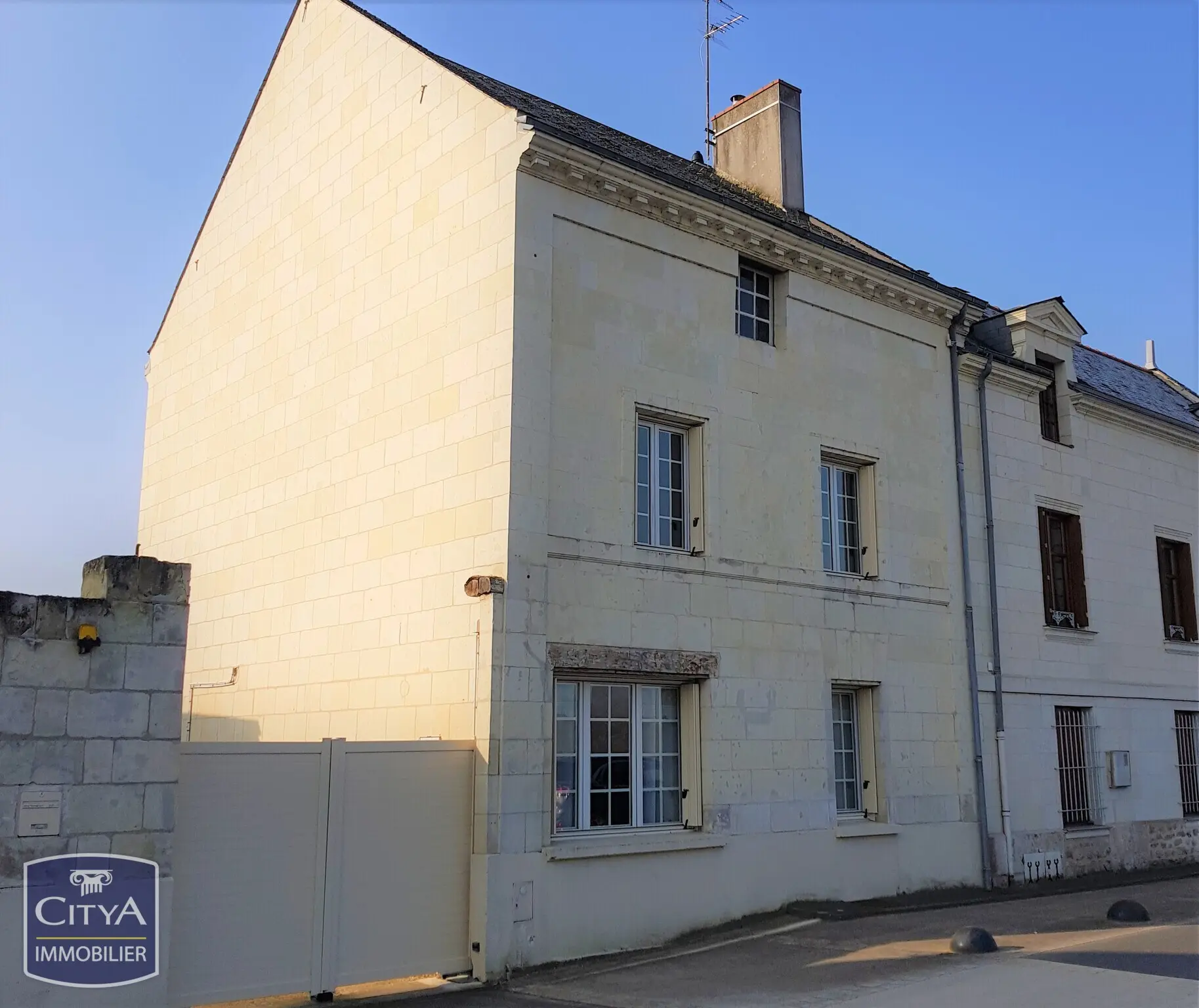 Photo 2 Maison 4 pièces 147m²