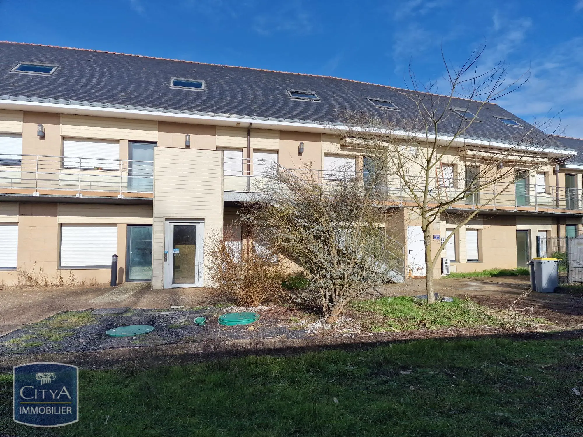 Photo 1 Appartement 1 pièce 22.7m²