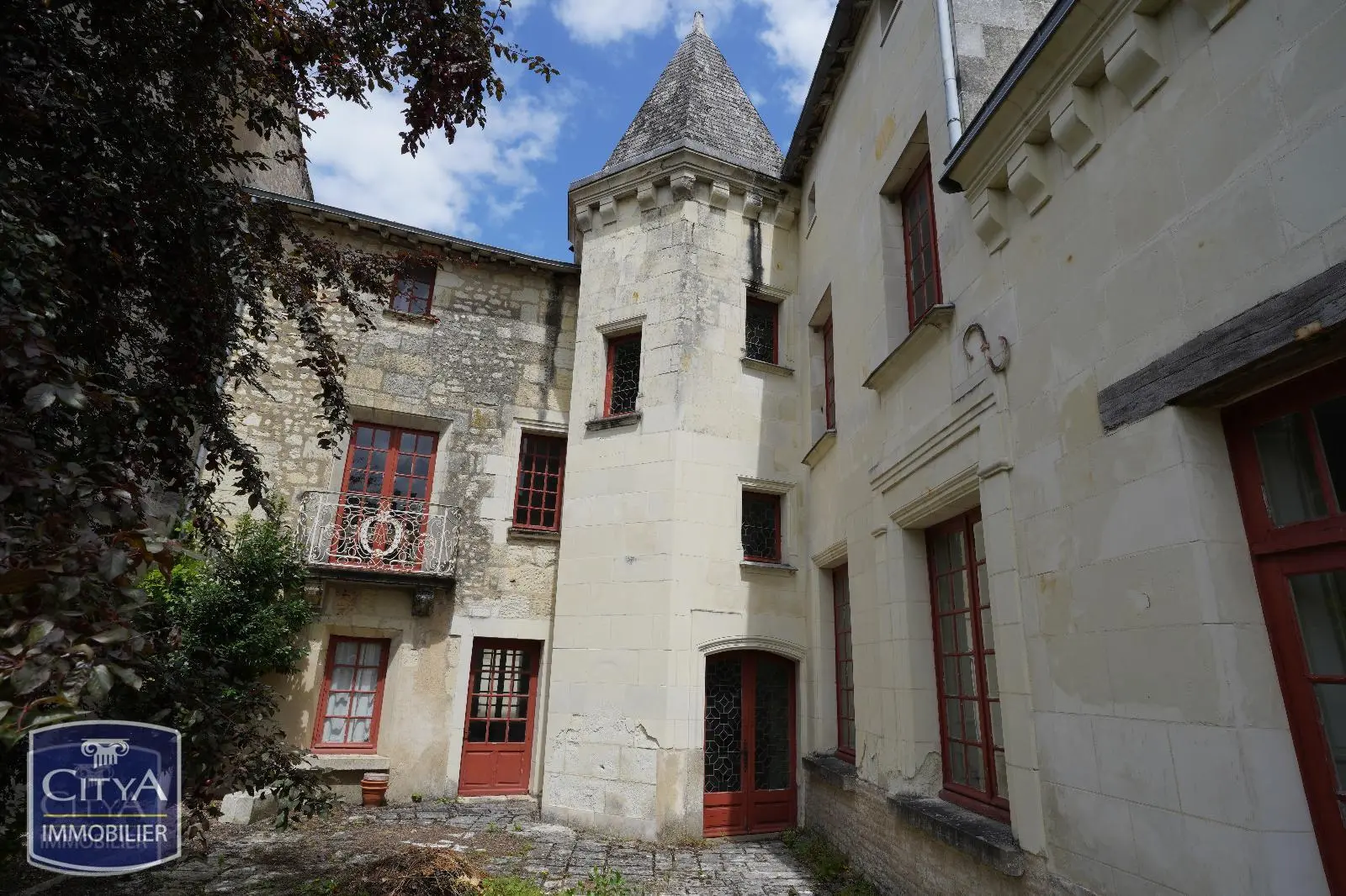 Photo 1 Maison 12 pièces 470m²