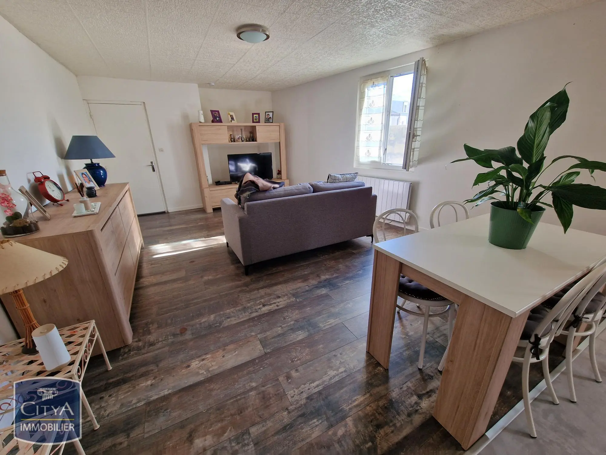 Photo 4 Immeuble 250m²