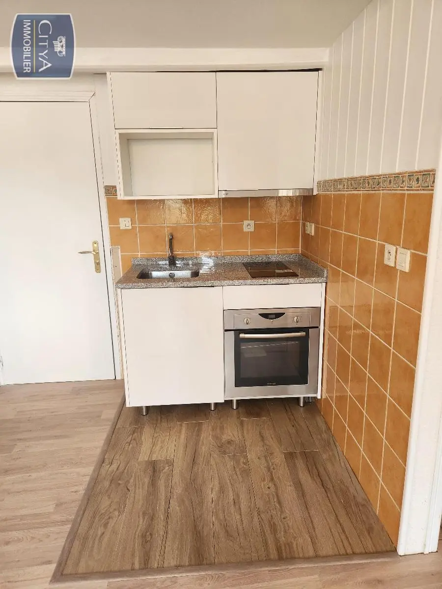 Photo 1 Appartement 1 pièce 20.6m²