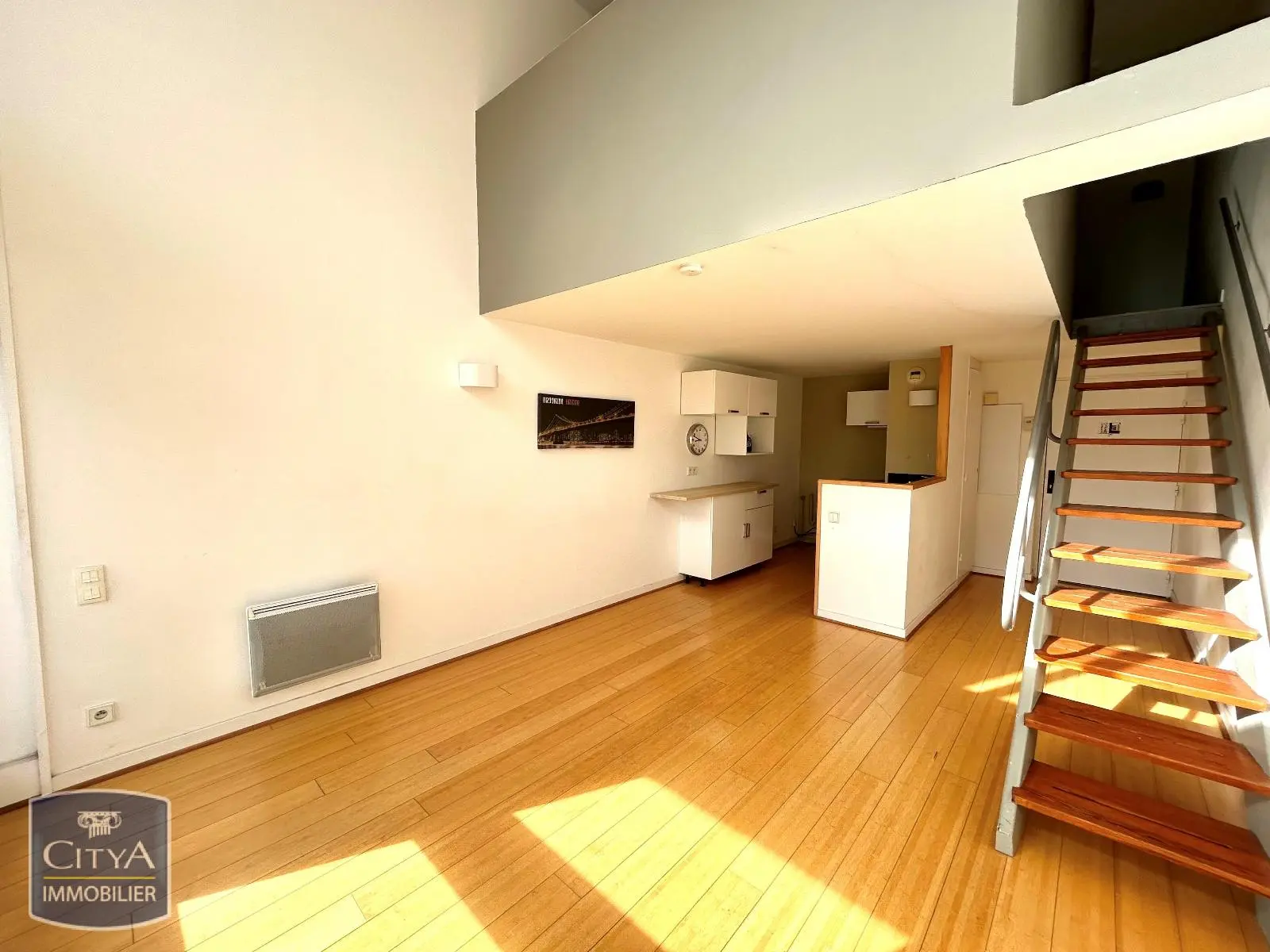 Photo 1 Appartement 1 pièce 41.8m²
