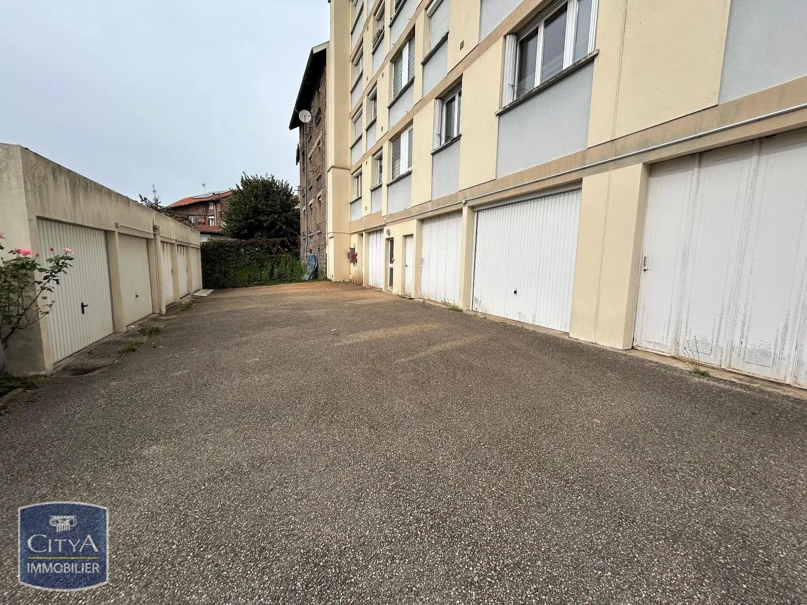Photo 1 Parking 10m²