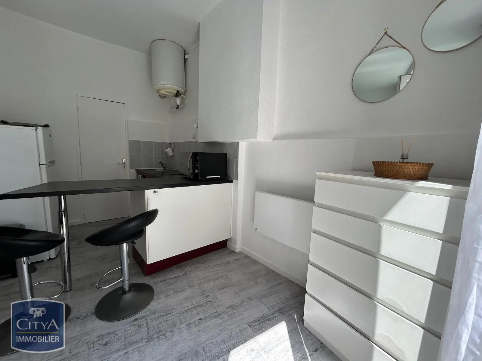 Photo 2 Appartement 1 pièce 27.57m²