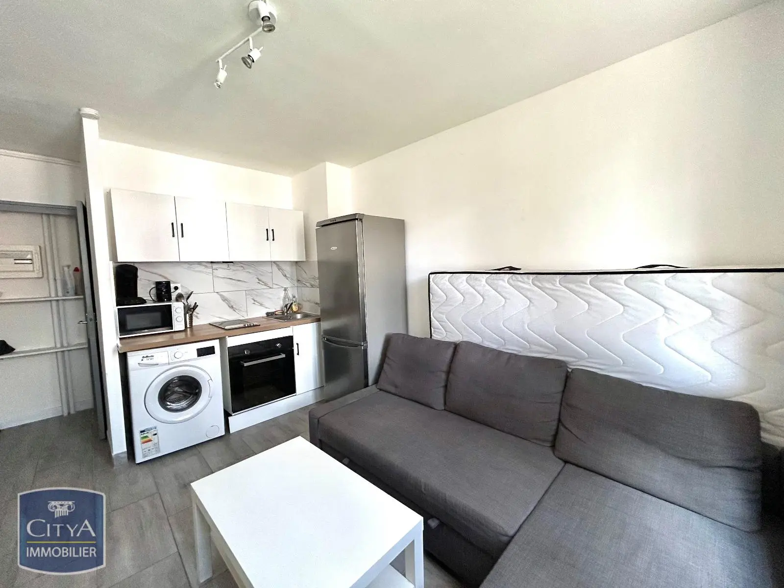 Photo 1 Appartement 1 pièce 14.92m²