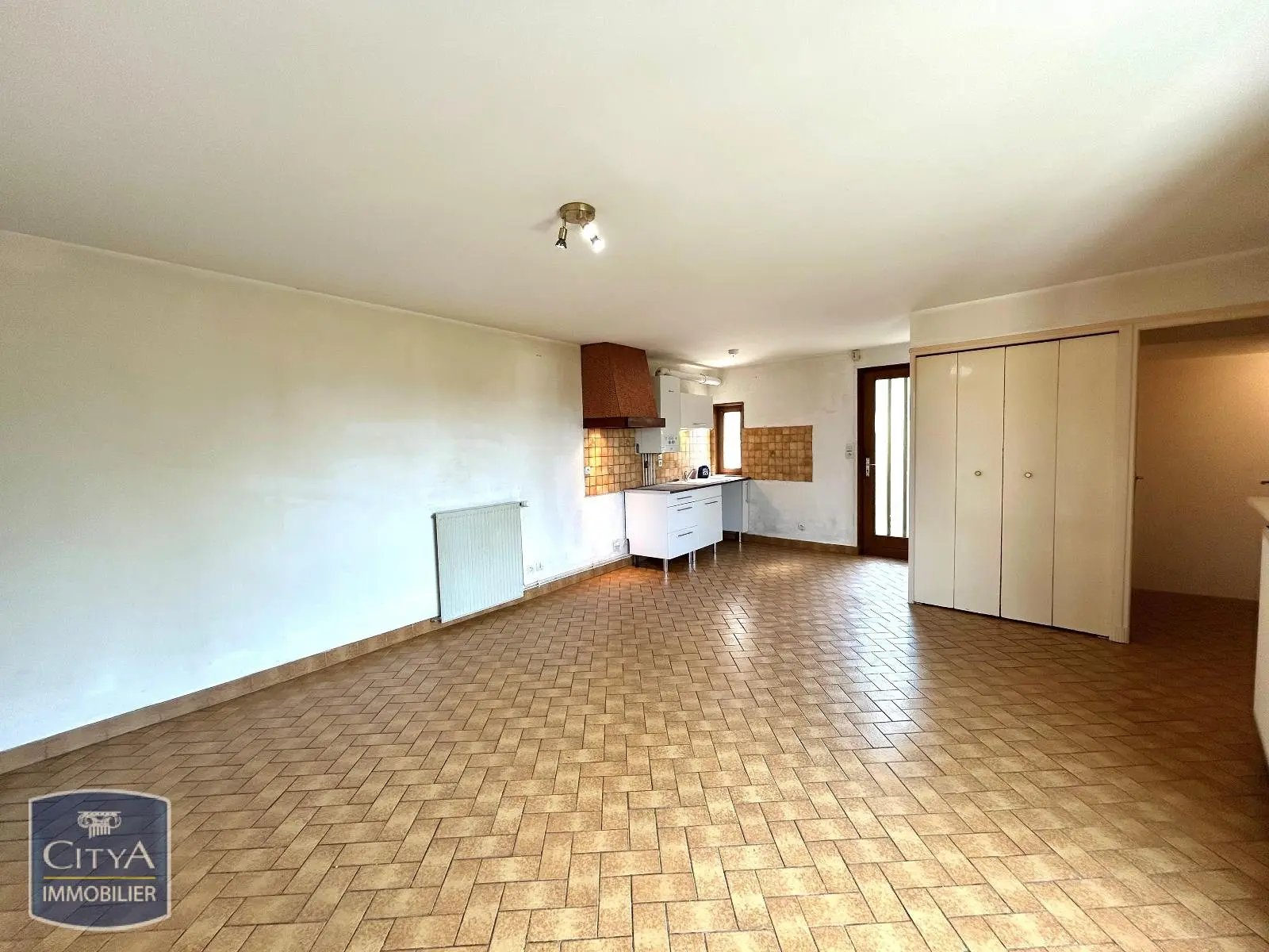 Photo 2 Appartement 5 pièces 95.24m²