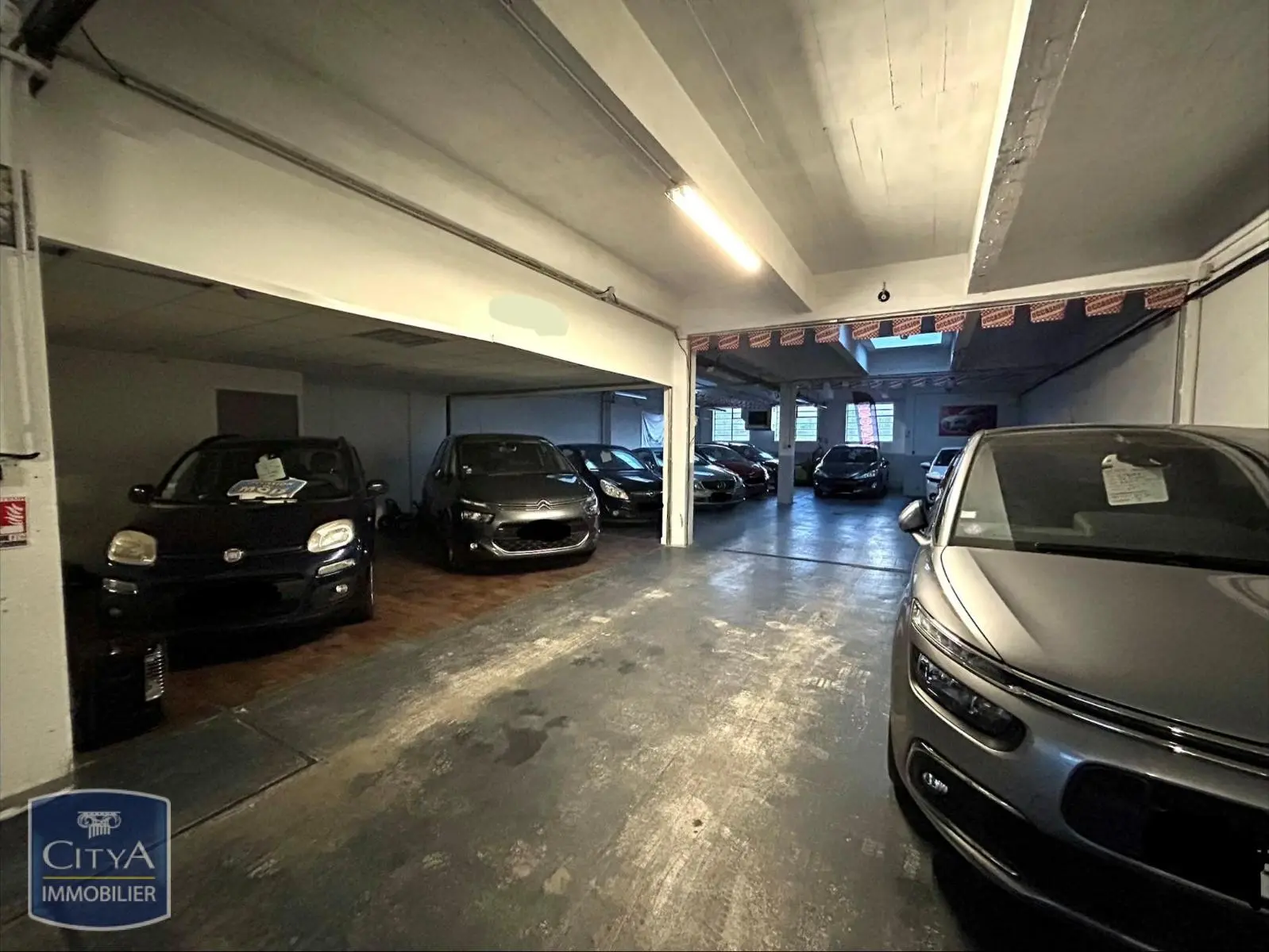 Photo 2 Local Commercial 266.81m²