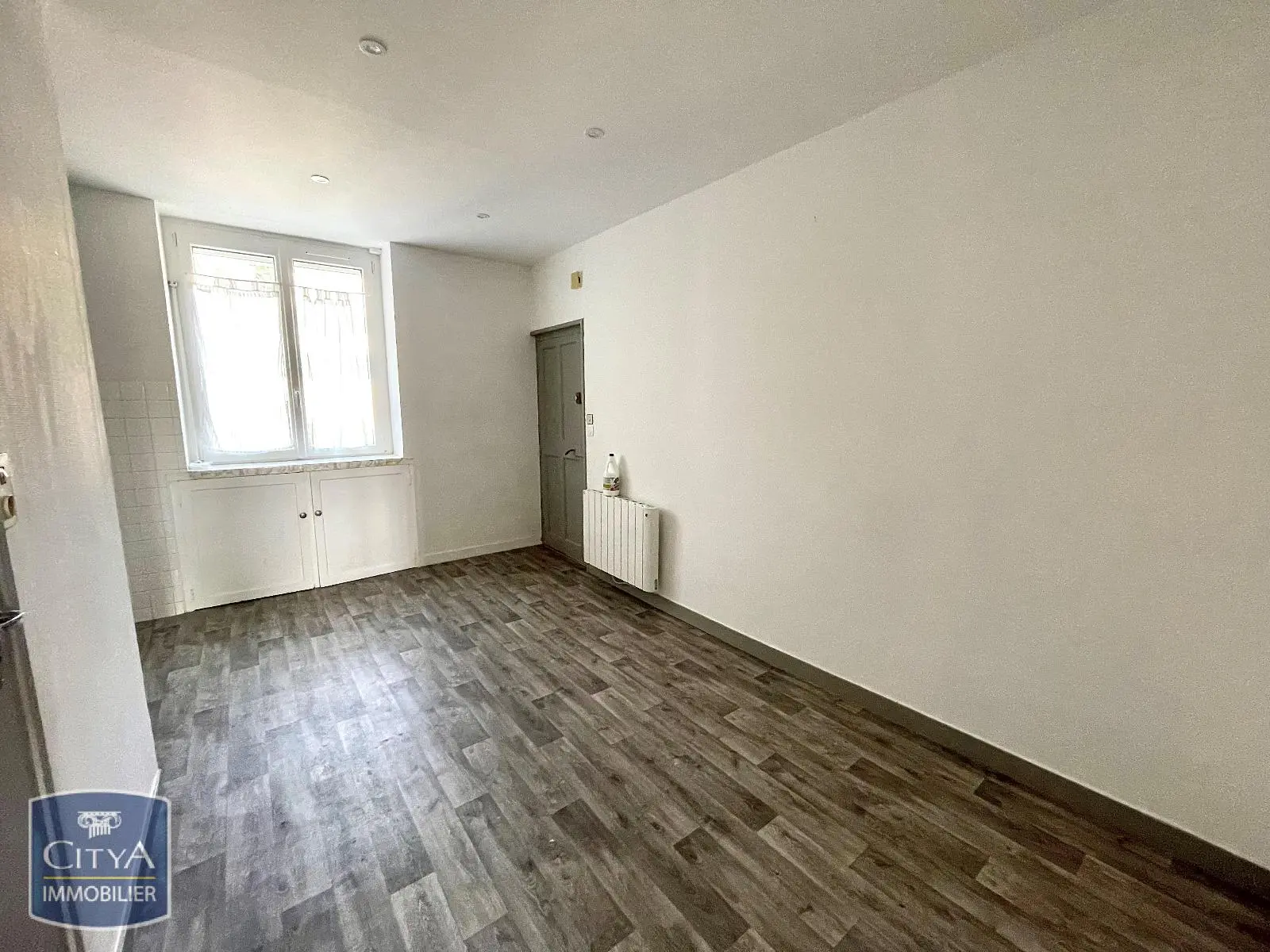 Photo 2 Appartement 1 pièce 34.98m²