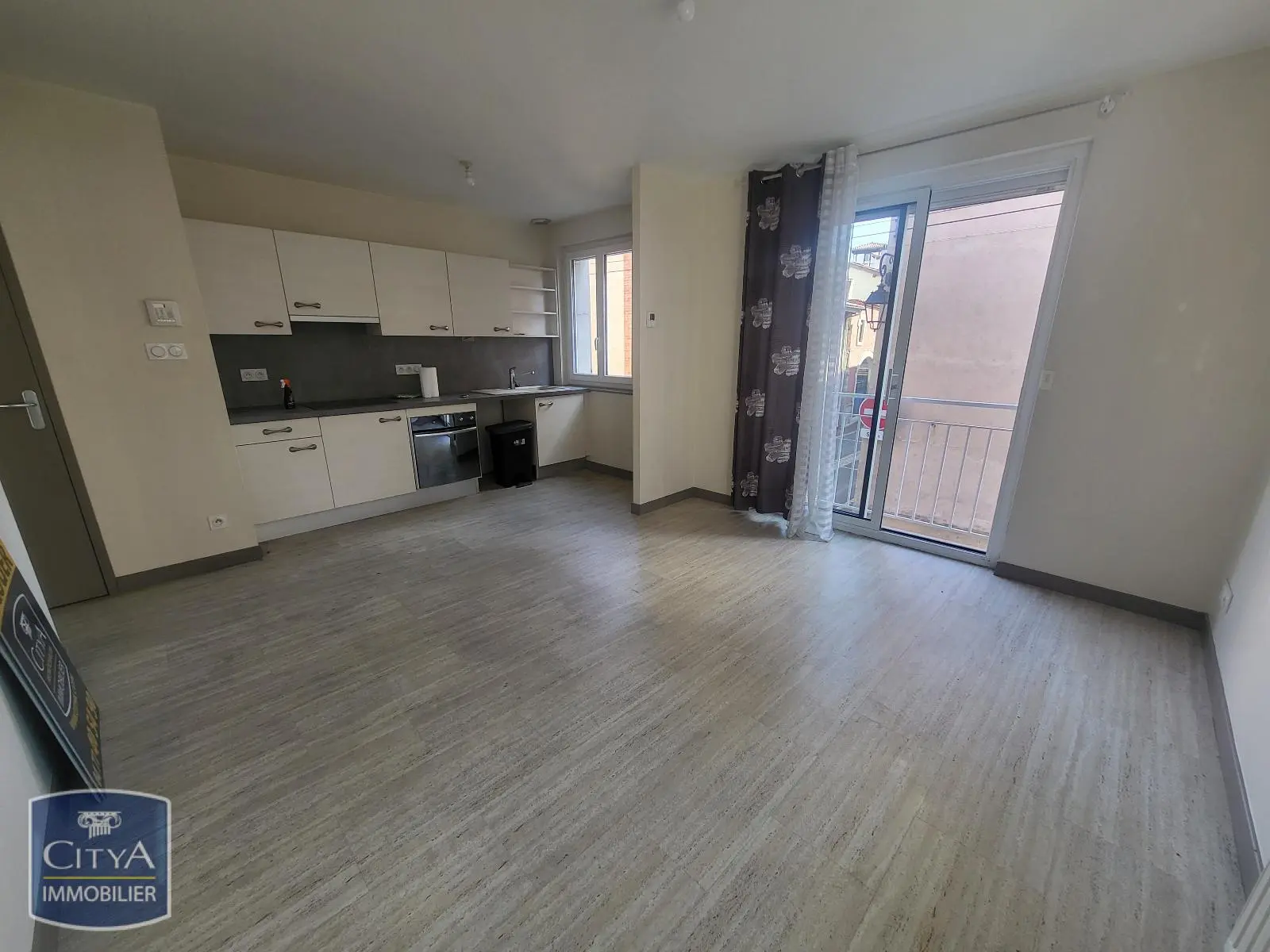 Photo 1 Appartement 2 pièces 32.21m²