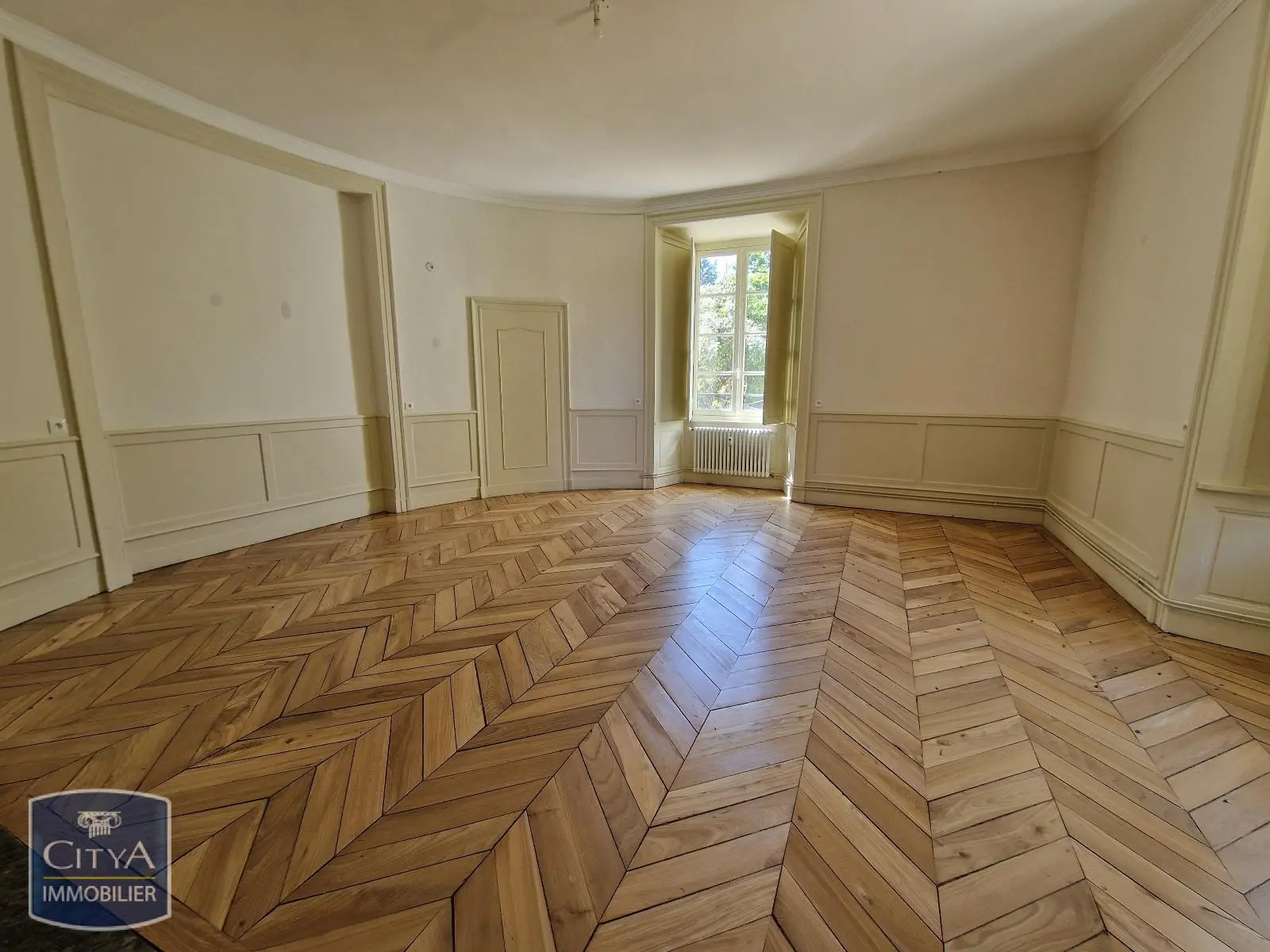Photo 2 Appartement 5 pièces 142.31m²