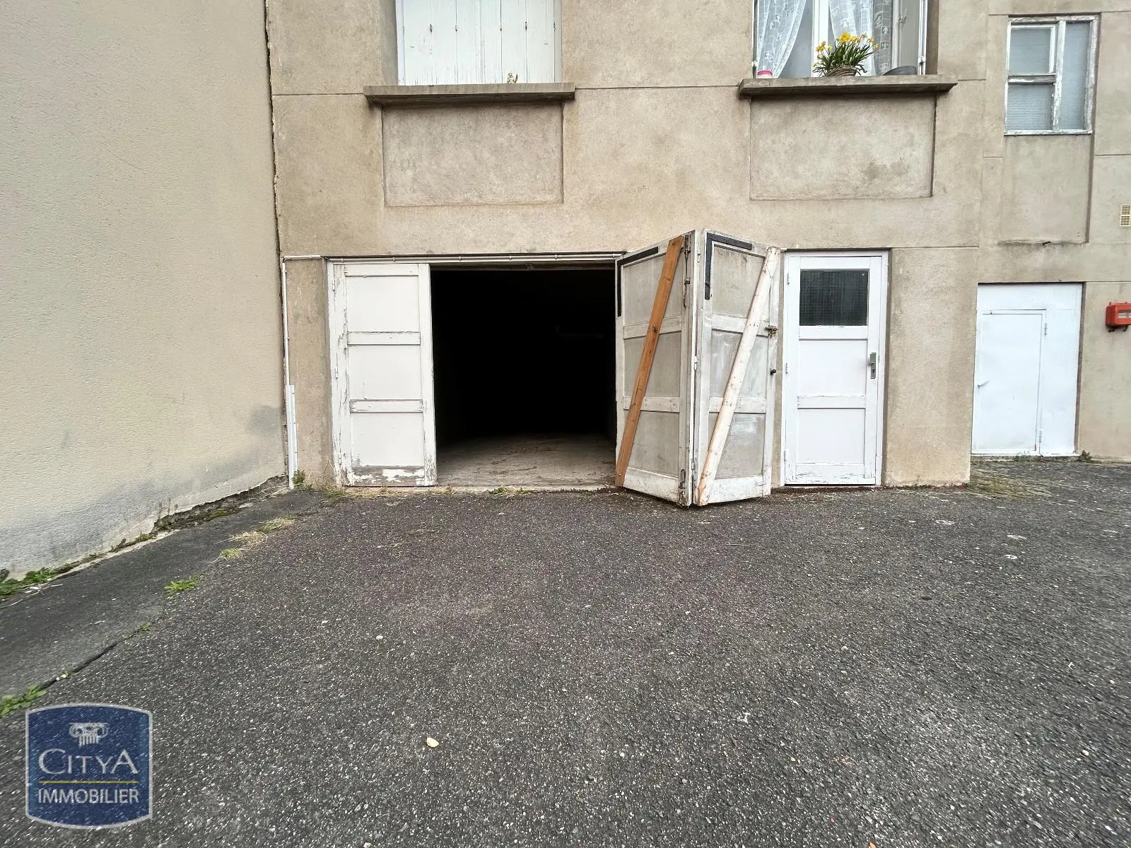 Photo 1 Parking 10m²