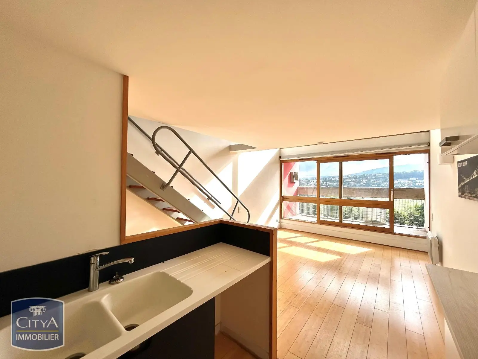 Photo 3 Appartement 1 pièce 41.8m²