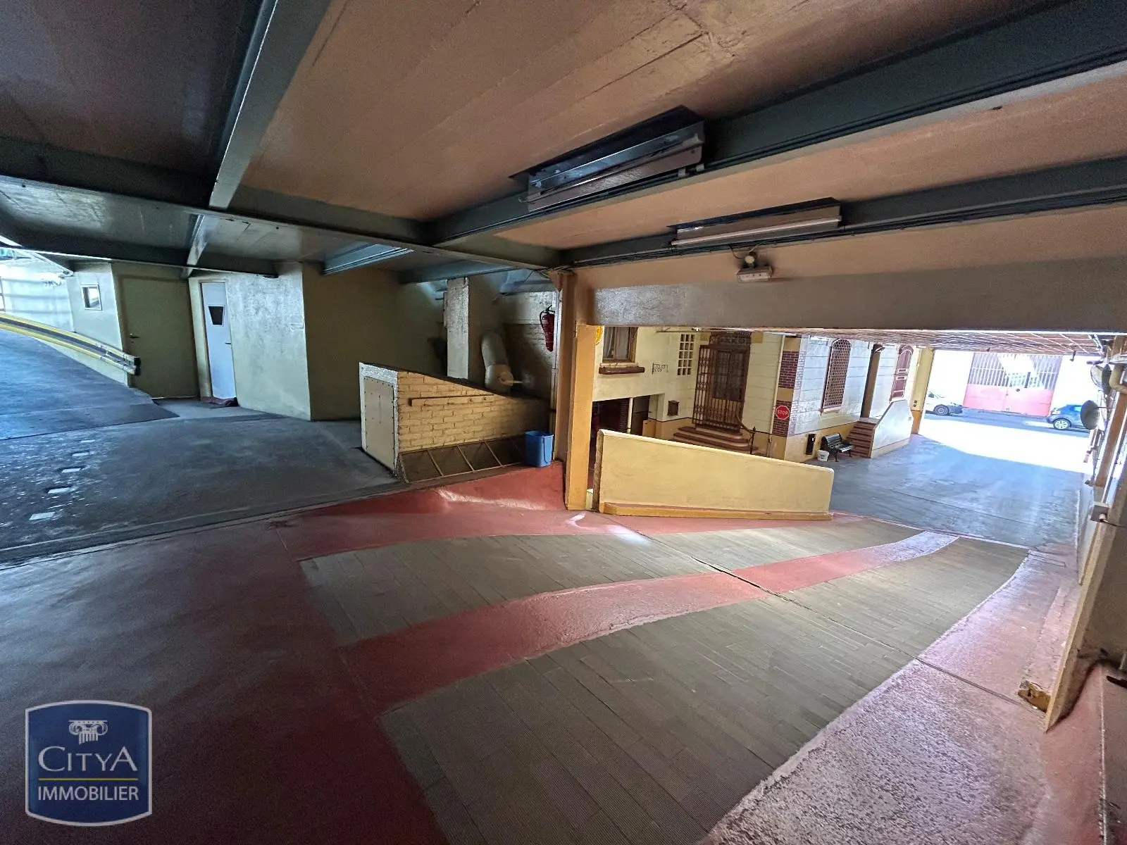 Photo 3 Parking 10m²