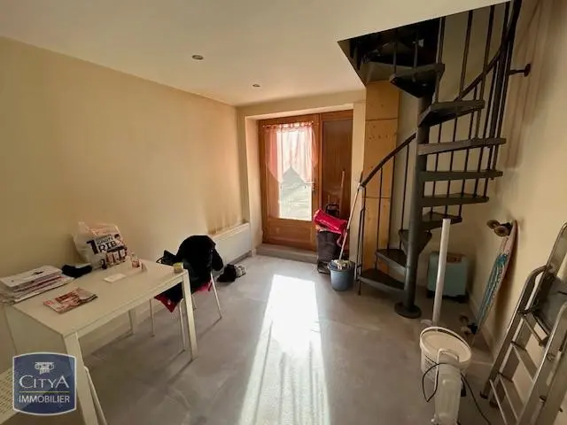 Photo 2 Appartement 1 pièce 24.6m²