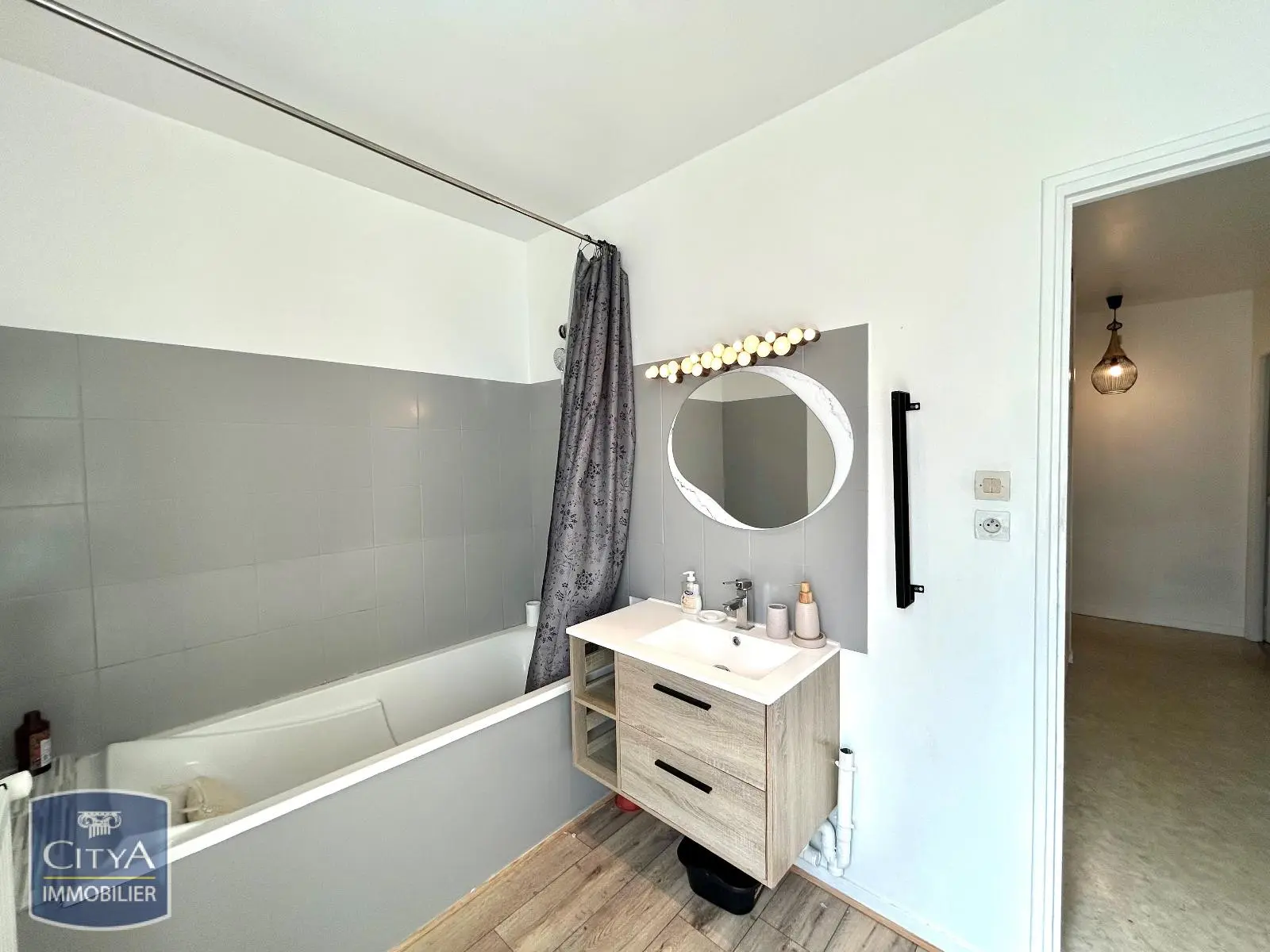 Photo 12 Appartement 5 pièces 96.39m²