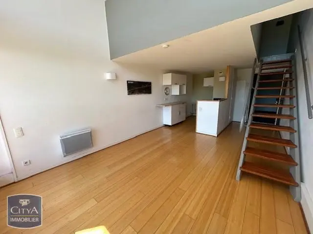 Photo 2 Appartement 1 pièce 41.8m²