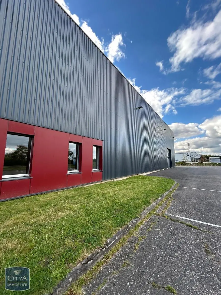 Photo 1 Local Commercial 3000m²