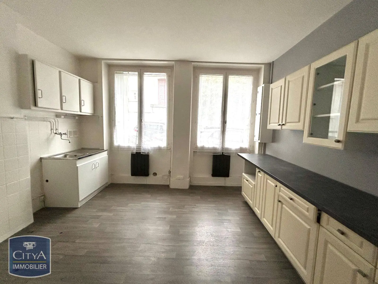 Photo 1 Appartement 1 pièce 32.64m²