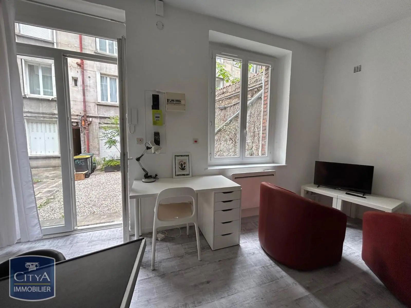 Photo 1 Appartement 1 pièce 27.57m²