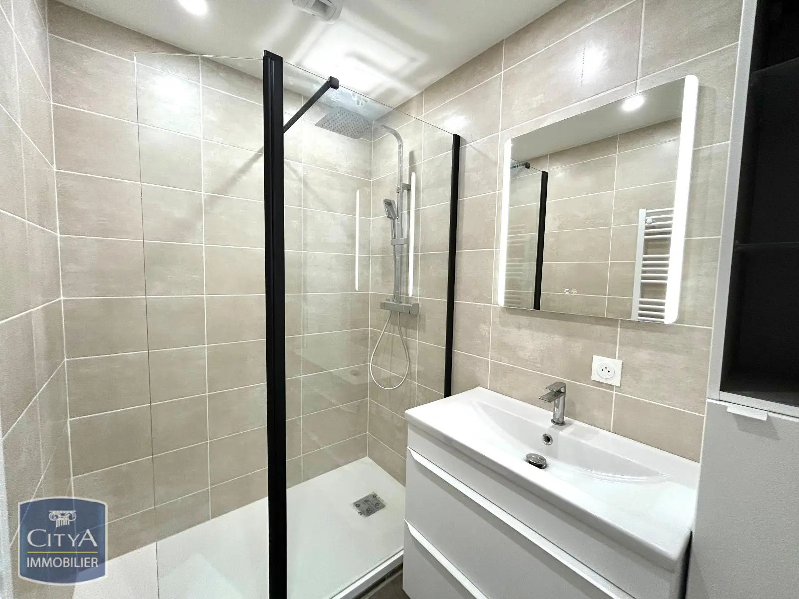 Photo 10 Appartement 5 pièces 92.63m²