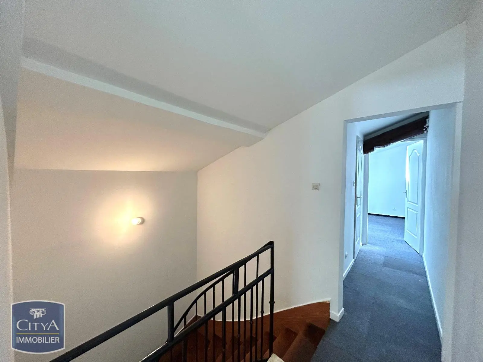 Photo 15 Appartement 5 pièces 96.39m²