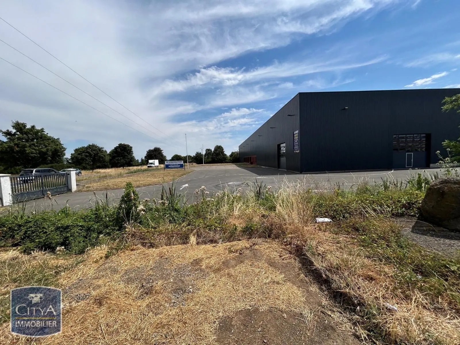 Photo 2 Local Commercial 3000m²