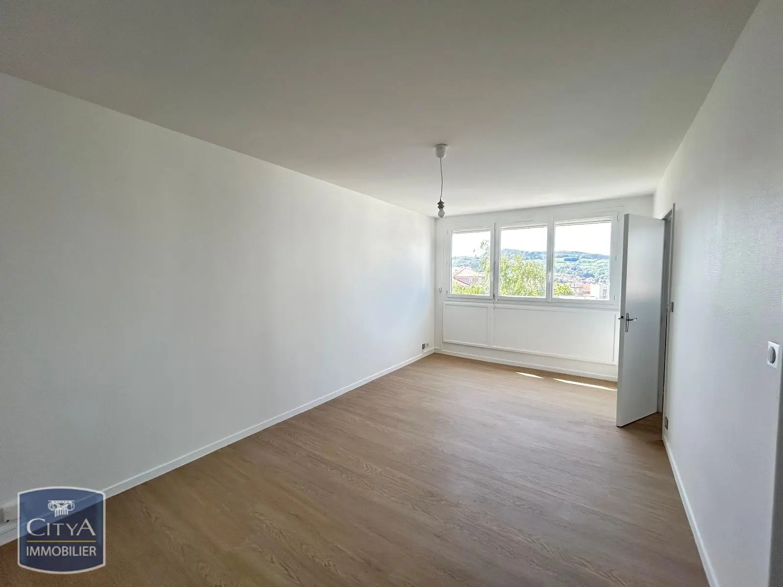 Photo 2 Appartement 2 pièces 46.9m²