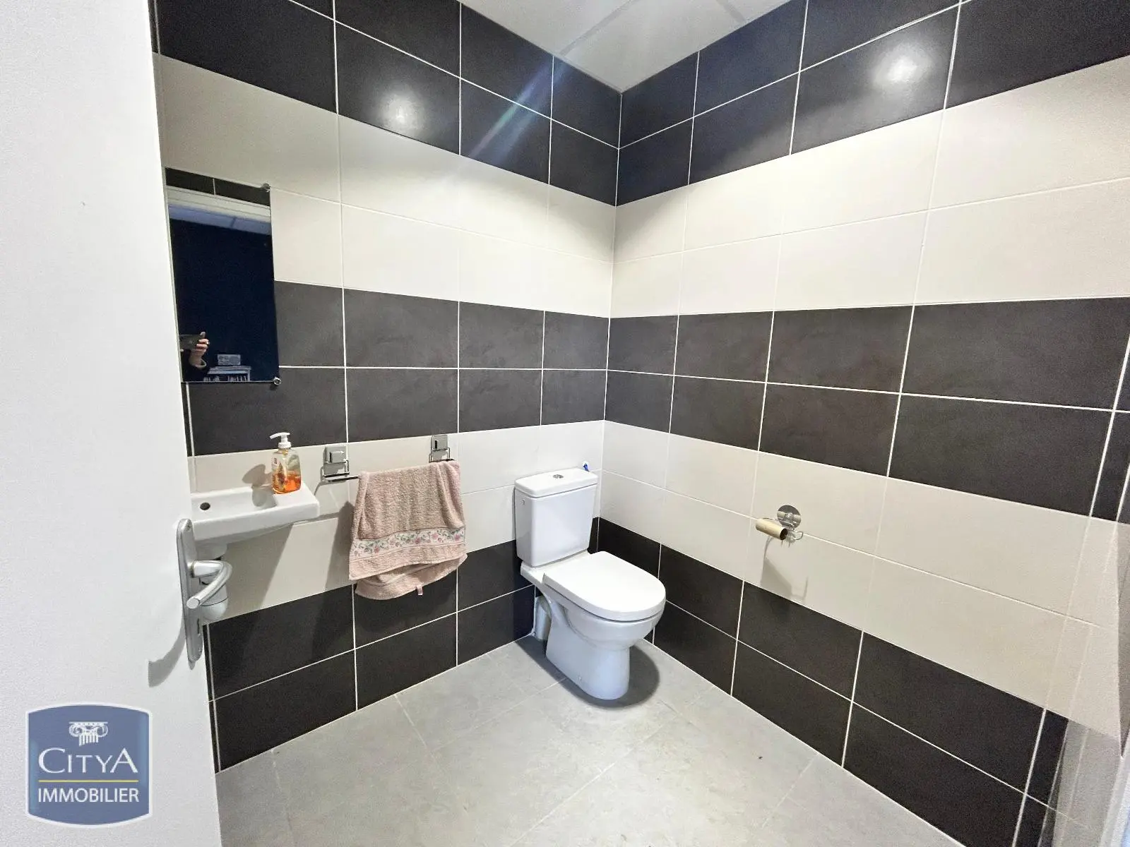 Photo 8 Local Commercial 200m²