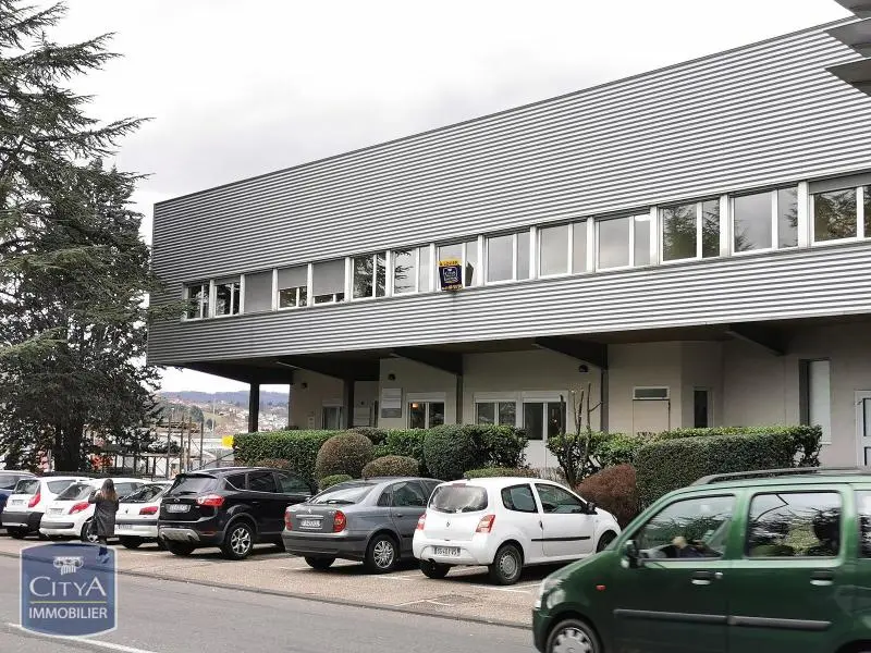 Photo 1 Local Professionnel 4 pièces 63m²