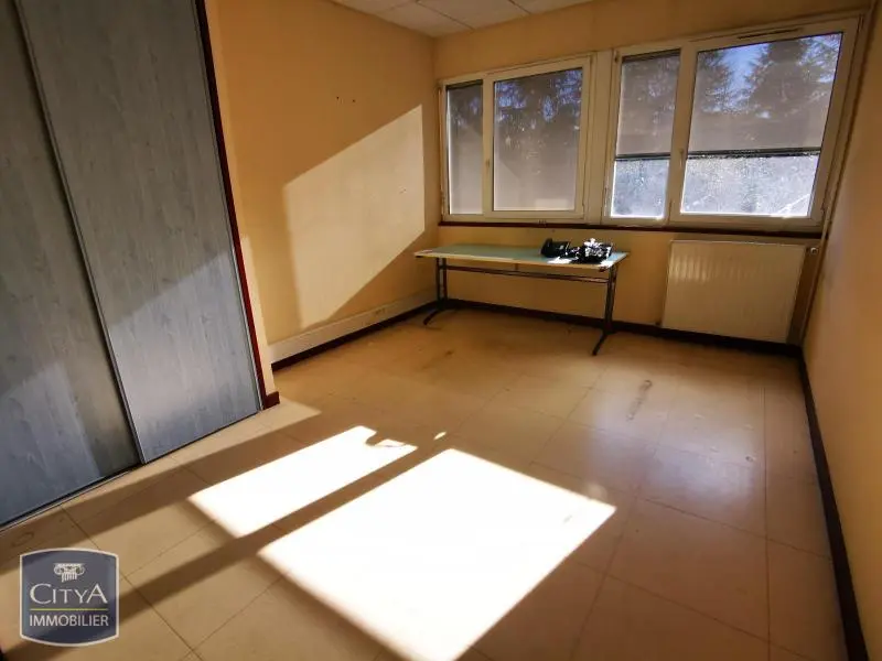 Photo 3 Local Professionnel 4 pièces 63m²