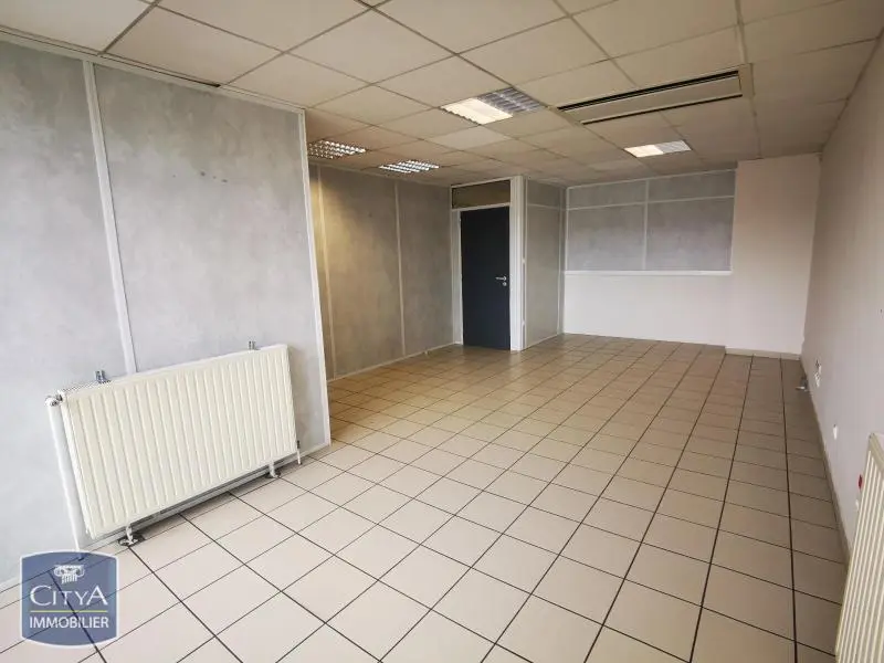 Photo 2 Local Commercial 422m²