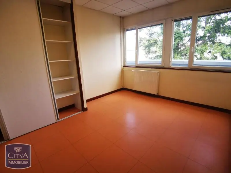 Photo 7 Local Commercial 422m²