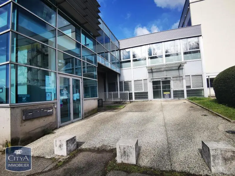 Photo 9 Local Commercial 422m²