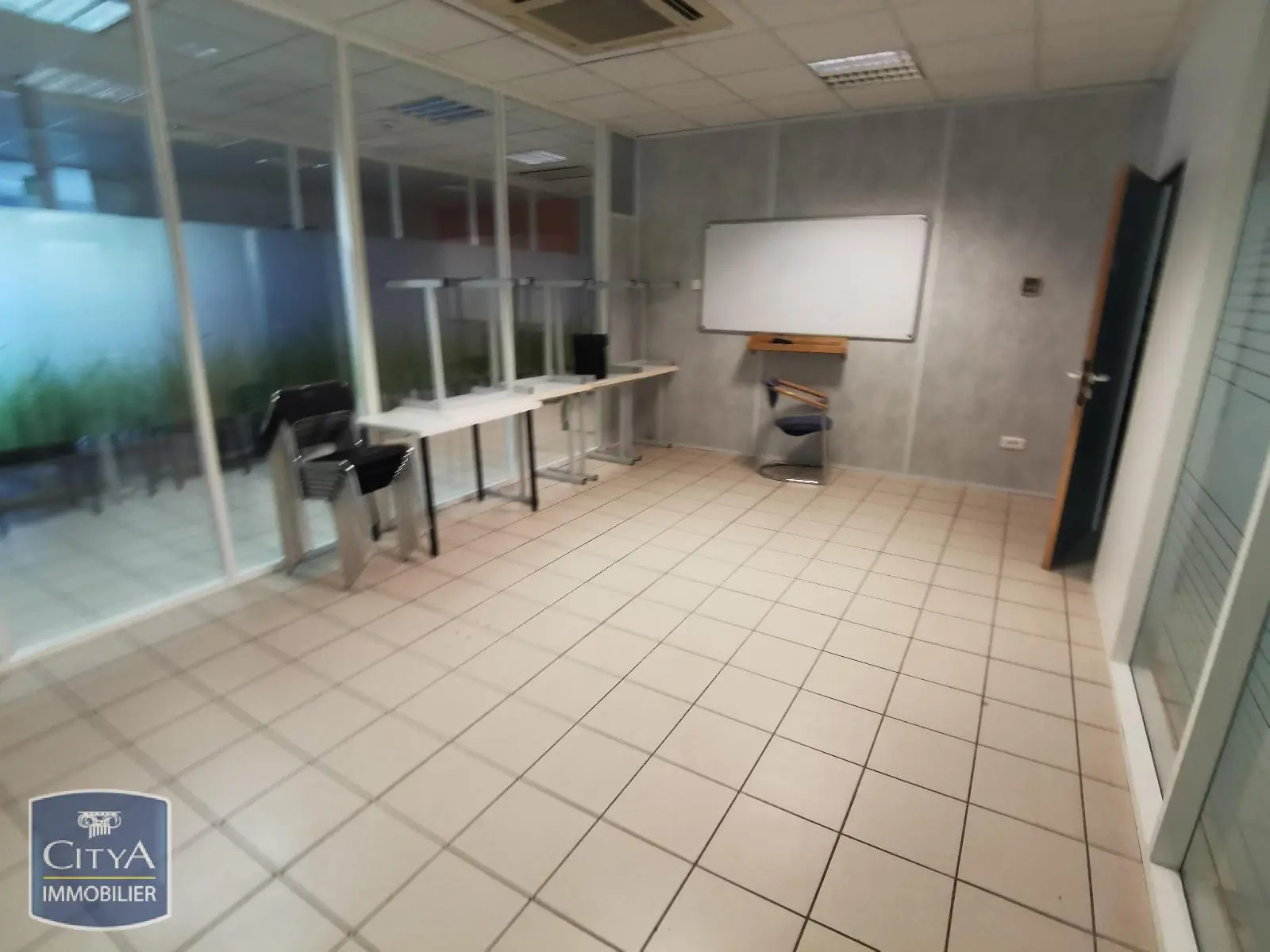 Photo 5 Local Commercial 336m²